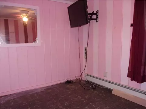 36 Cliffe Ave, Woonsocket, RI 02895 photo 8