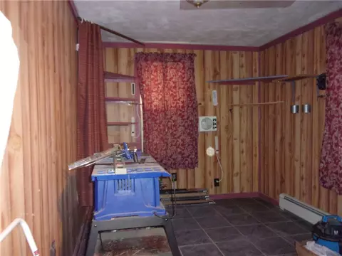 36 Cliffe Ave, Woonsocket, RI 02895 photo 9
