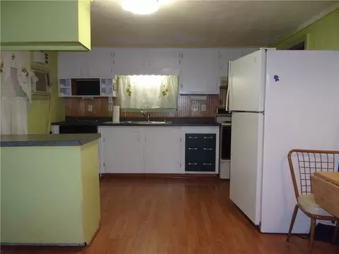 36 Cliffe Ave, Woonsocket, RI 02895 photo 6