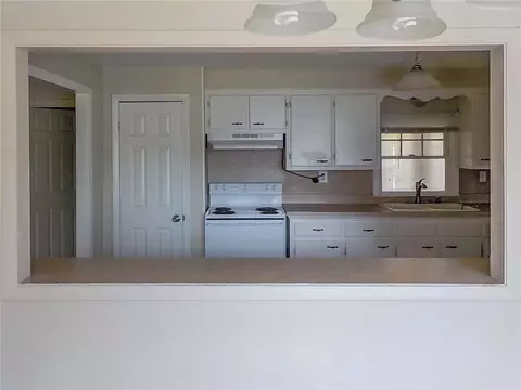 41 Long St, Warwick, RI 02886 photo 10