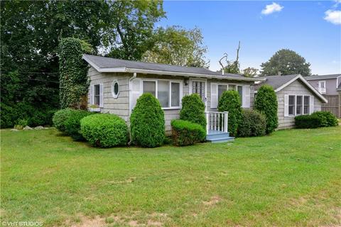 61 Shore Rd, Westerly, RI 02891 photo 2