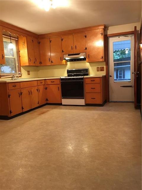 245 Flora Ave, Woonsocket, RI 02895 photo 8