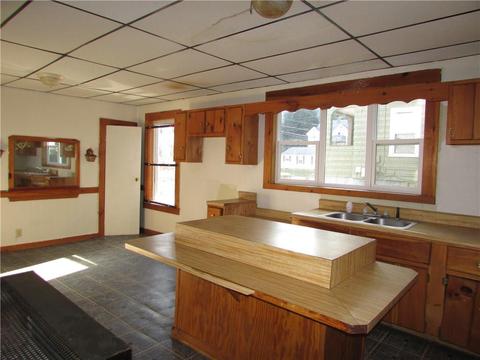 332 Paradis Ave, Woonsocket, RI 02895 photo 5