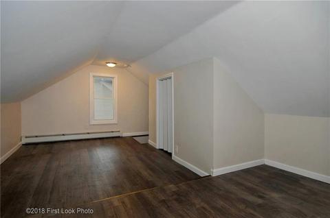 28 Bentley St, Woonsocket, RI 02895 photo 18
