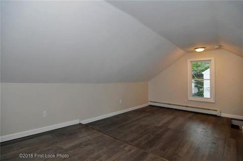 28 Bentley St, Woonsocket, RI 02895 photo 17