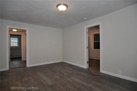 28 Bentley St, Woonsocket, RI 02895 photo 10
