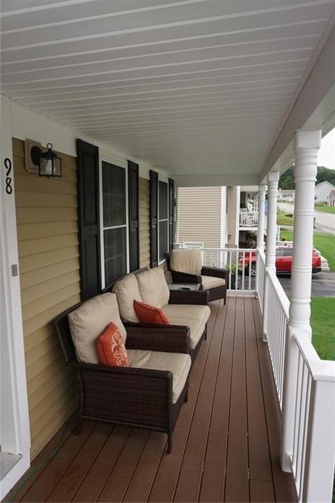98 Gauthier Dr, Woonsocket, RI 02895 photo 3