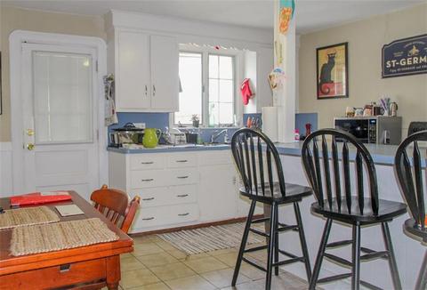 27 State St, Warren, RI 02885 photo 5