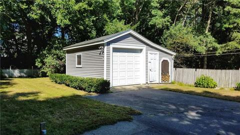 193 Transit St, Woonsocket, RI 02895 photo 4