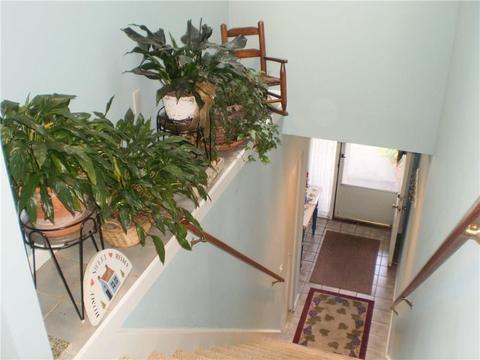 797 Williamsburg Cir, Warwick, RI 02886 photo 4