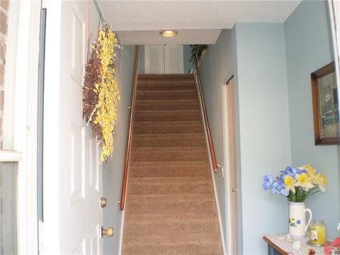797 Williamsburg Cir, Warwick, RI 02886 photo 3