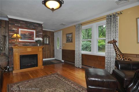 507 Douglas Hook Rd, Glocester, RI 02814 photo 4