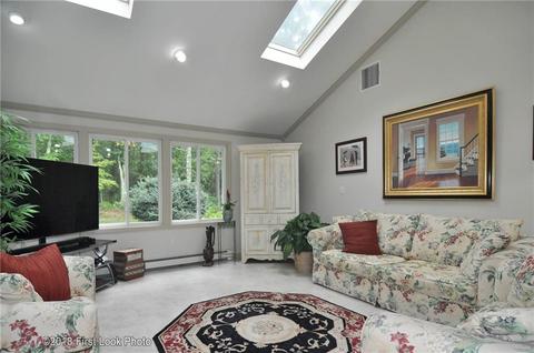 507 Douglas Hook Rd, Glocester, RI 02814 photo 6