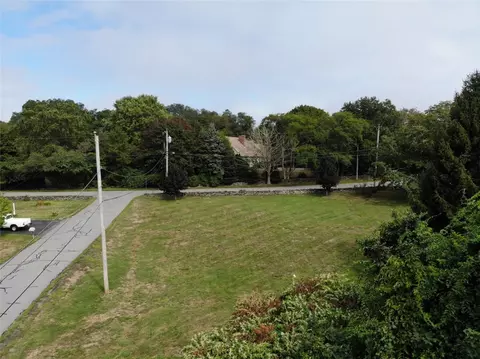 355 Third Beach Rd, Middletown, RI 02842 photo 11
