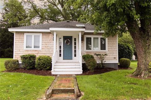36 Summit Dr, Warren, RI 02885 photo 1
