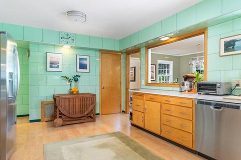26 Merry Mount Dr, Warwick, RI 02888 photo 9
