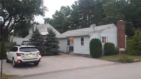 113 Arnold Rd, Coventry, RI 02816 photo 4