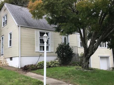 68 Chiswick Rd, Warwick, RI 02889 photo 1