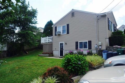 76 Sycamore St, Woonsocket, RI 02895 photo 5