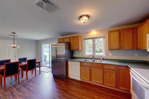 55 Chiswick Rd, Warwick, RI 02889 photo 13