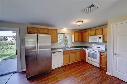 55 Chiswick Rd, Warwick, RI 02889 photo 12
