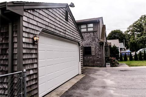 43 Pershing Ave, Tiverton, RI 02878 photo 3