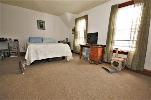 123 Snow St, Woonsocket, RI 02895 photo 3
