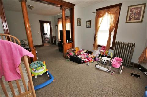 123 Snow St, Woonsocket, RI 02895 photo 4