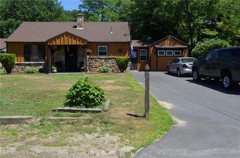 147 Beacon Ave, Woonsocket, RI 02895 photo 6