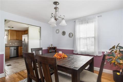 58 Massasoit Dr, Warwick, RI 02888 photo 7