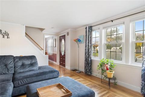 58 Massasoit Dr, Warwick, RI 02888 photo 9