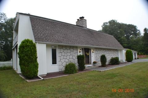 215 Maureen Cir, Burrillville, RI 02839 photo 2