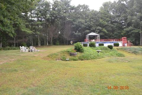 215 Maureen Cir, Burrillville, RI 02839 photo 20