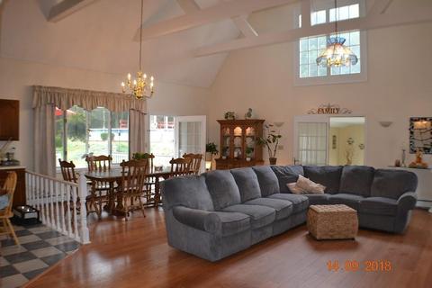 215 Maureen Cir, Burrillville, RI 02839 photo 9