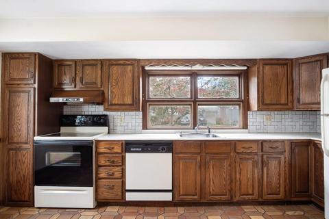 40 Newfield Ave, Warwick, RI 02888 photo 13