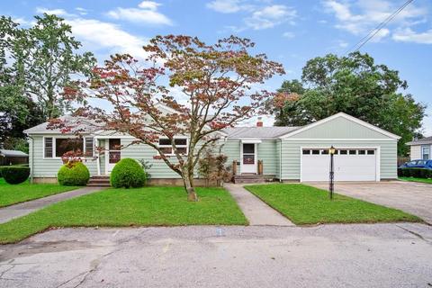 40 Newfield Ave, Warwick, RI 02888 photo 1