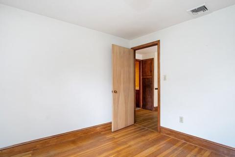 40 Newfield Ave, Warwick, RI 02888 photo 10