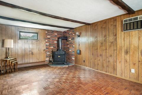 40 Newfield Ave, Warwick, RI 02888 photo 15