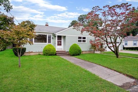 40 Newfield Ave, Warwick, RI 02888 photo 2