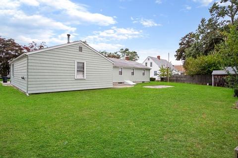 40 Newfield Ave, Warwick, RI 02888 photo 18