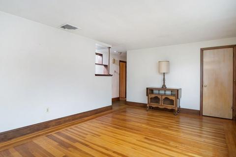 40 Newfield Ave, Warwick, RI 02888 photo 16