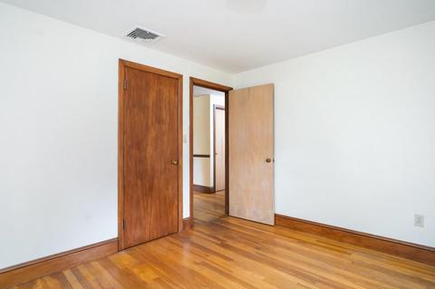 40 Newfield Ave, Warwick, RI 02888 photo 8