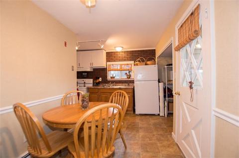 34 Harris Ave, Warwick, RI 02889 photo 10