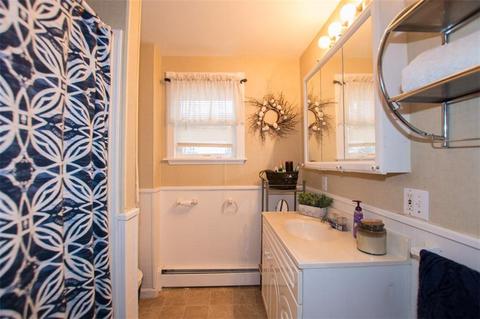 34 Harris Ave, Warwick, RI 02889 photo 6
