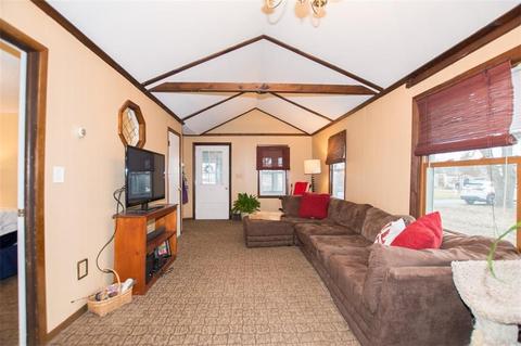 34 Harris Ave, Warwick, RI 02889 photo 7