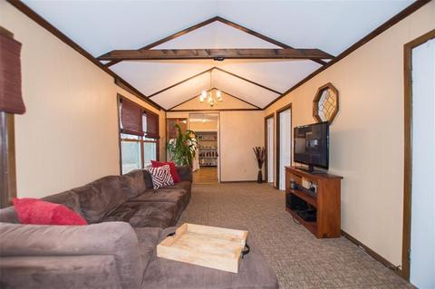 34 Harris Ave, Warwick, RI 02889 photo 5