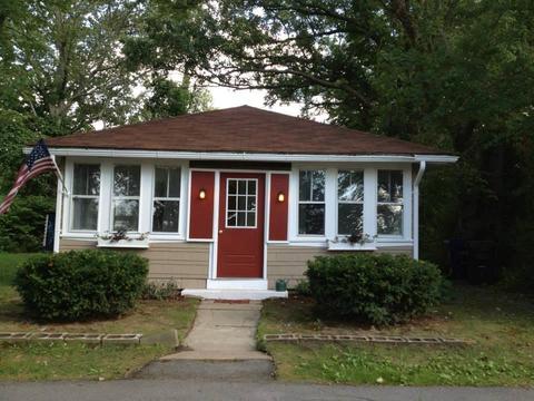 34 Harris Ave, Warwick, RI 02889 photo 1