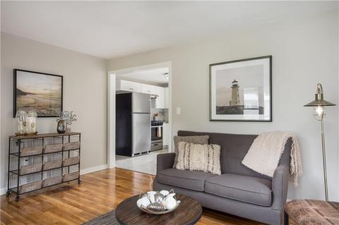 145 Custer St, Warwick, RI 02889 photo 4