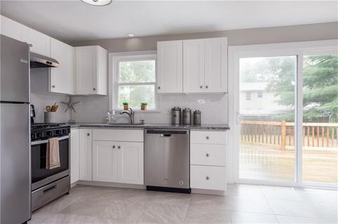 145 Custer St, Warwick, RI 02889 photo 8