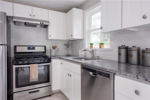 145 Custer St, Warwick, RI 02889 photo 7